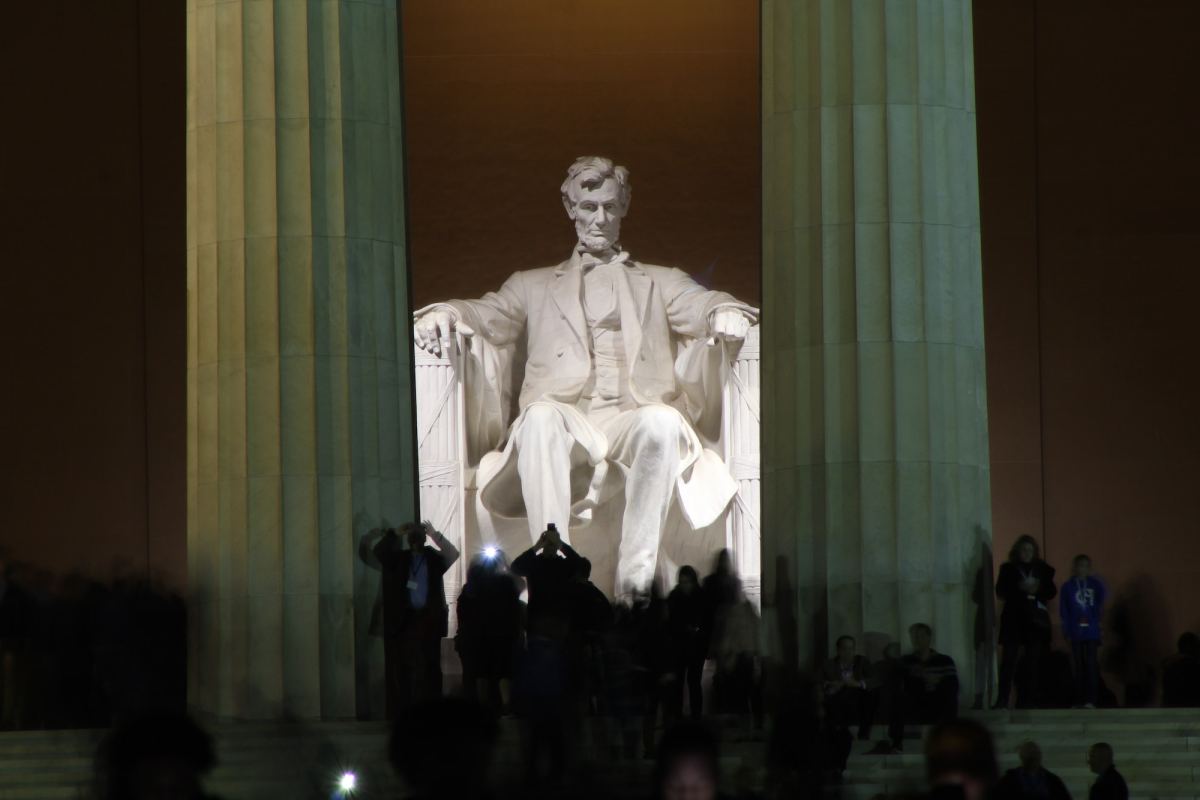 lincoln memorial at washington dc