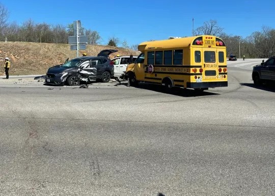 reeds spring bus crash