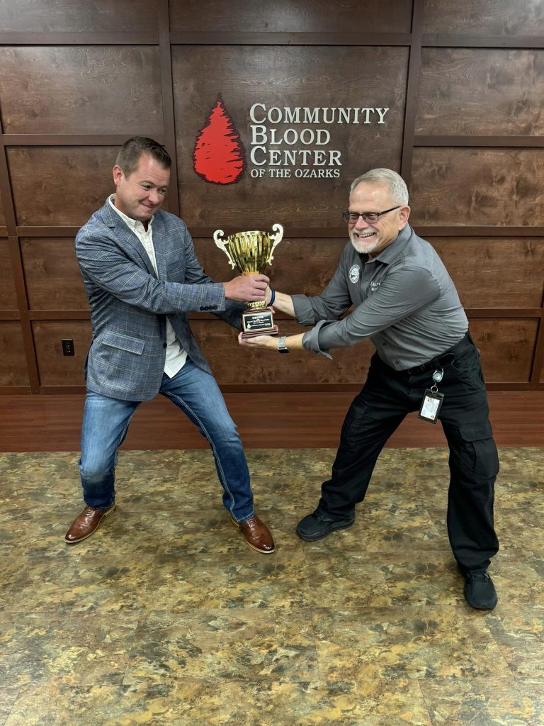 mayors fighting over trophy